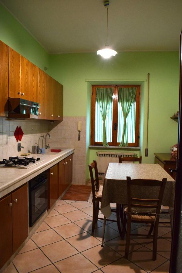 טיבולי טרמה Alf E Ann B&B מראה חיצוני תמונה